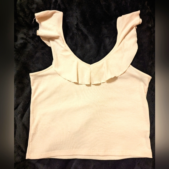 Tresics off the shoulder crop top - Picture 1 of 4